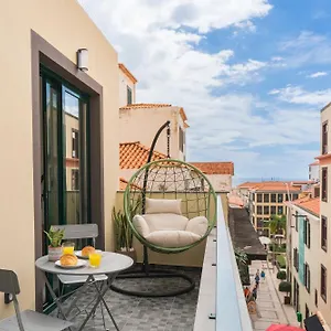 Tanoeiros By An Island Appartement